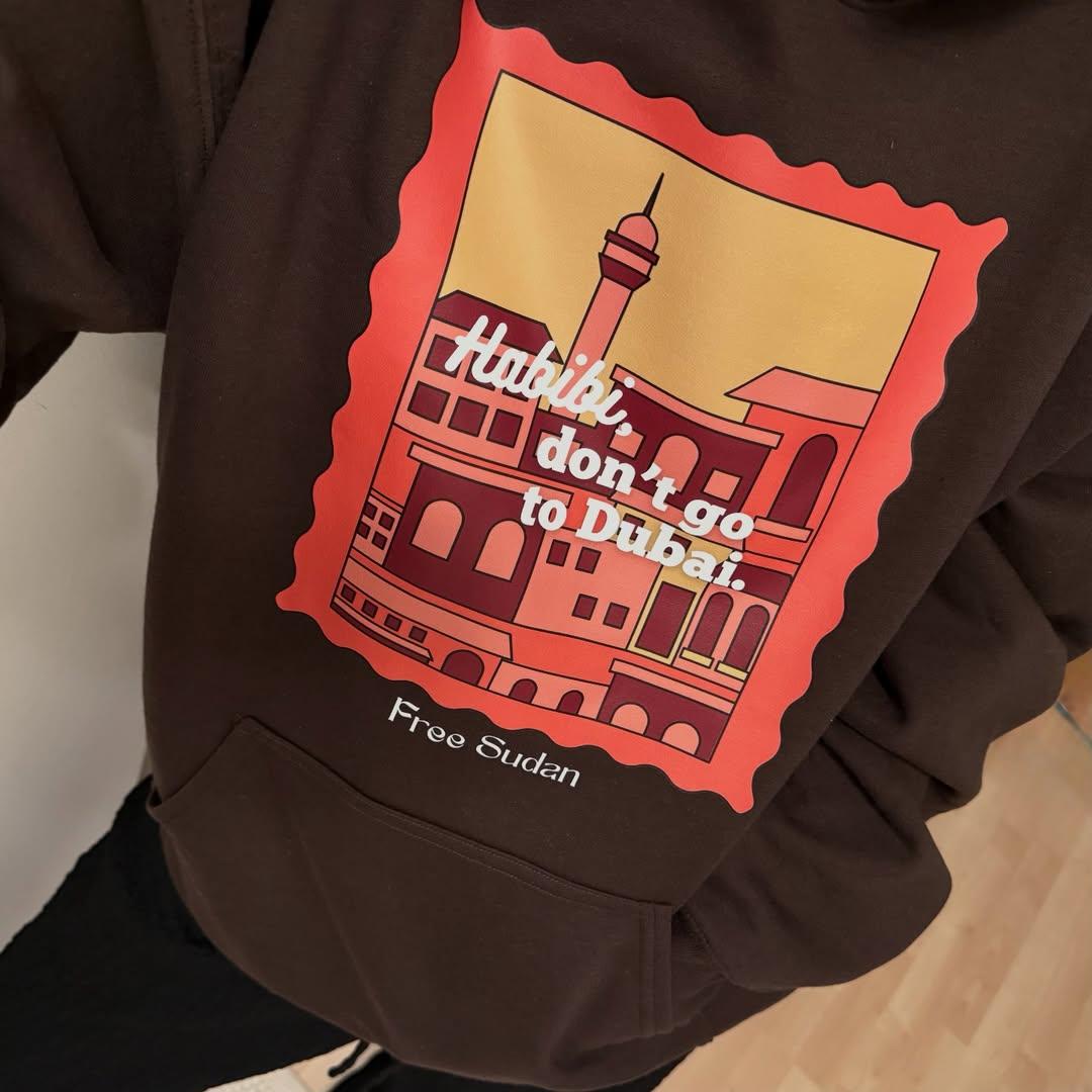 Habibi don't go to Dubai hoodie i miljö från RFA Apparel
